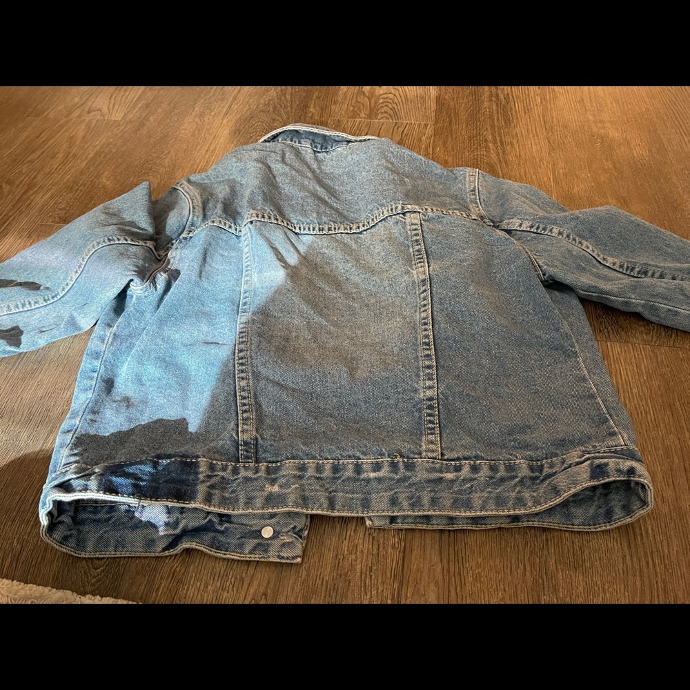 Denim jacket - Picture 2 of 4